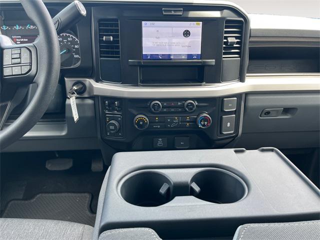 new 2025 Ford F-250 car, priced at $58,400