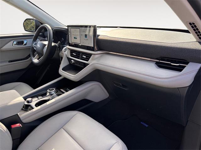 new 2025 Ford Explorer car, priced at $43,410