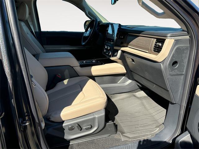 new 2024 Ford Expedition Max car, priced at $71,305