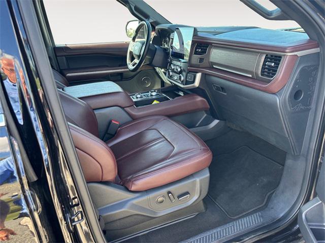 used 2024 Ford Expedition car, priced at $53,746