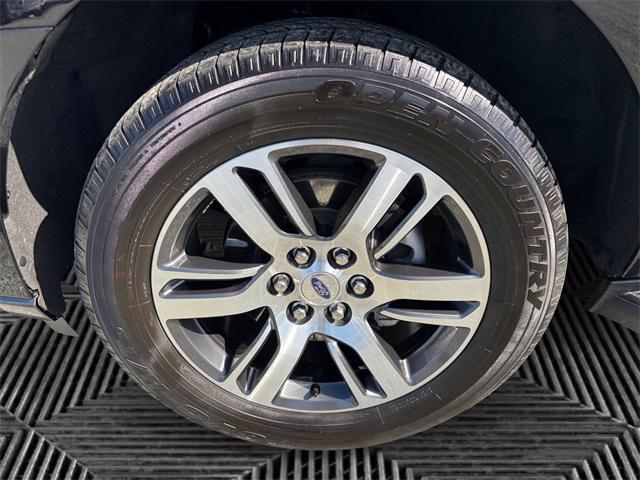 used 2024 Ford Expedition car, priced at $53,746