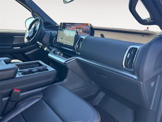 new 2025 Ford Expedition car, priced at $83,285