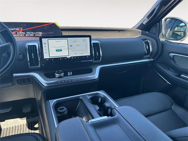 new 2025 Ford Expedition car, priced at $83,285