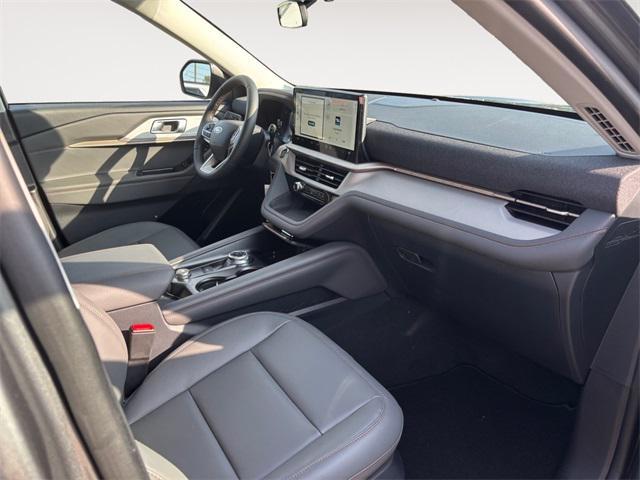 new 2025 Ford Explorer car, priced at $43,980