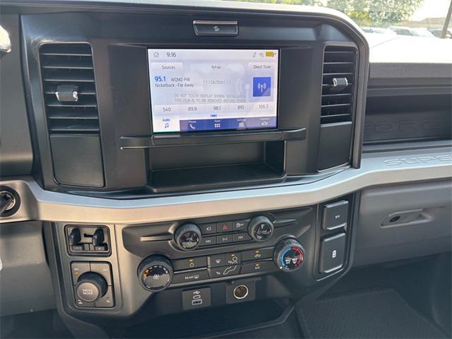new 2025 Ford F-250 car, priced at $60,910