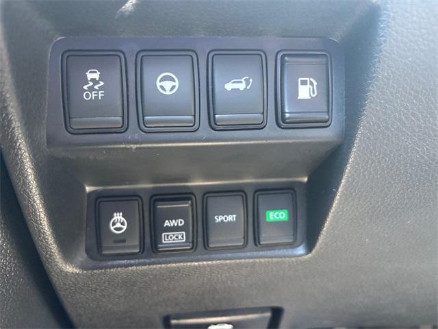 used 2019 Nissan Rogue car, priced at $20,255