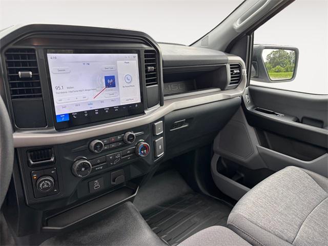 new 2025 Ford F-150 car, priced at $41,375
