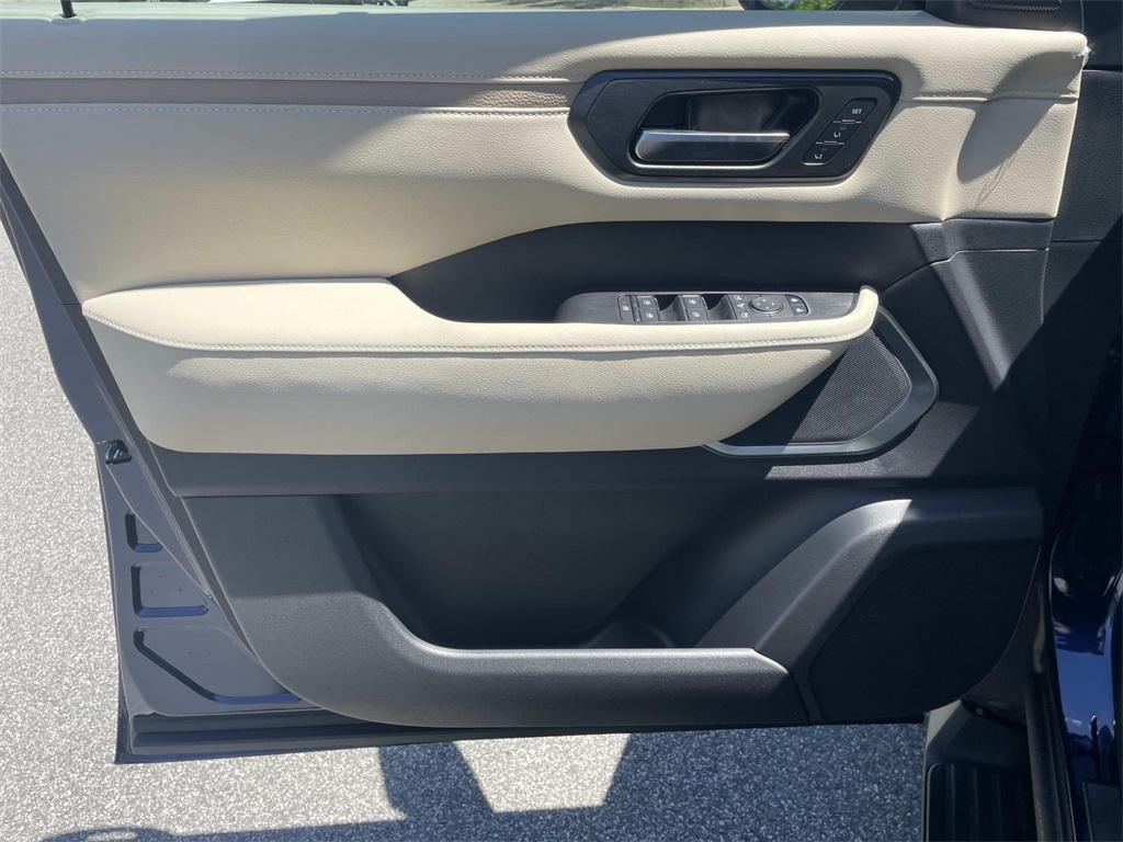 new 2025 Nissan Armada car, priced at $65,855