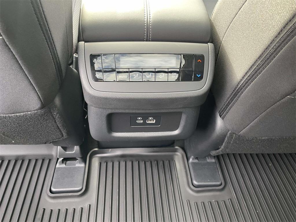 new 2025 Nissan Pathfinder car, priced at $34,983