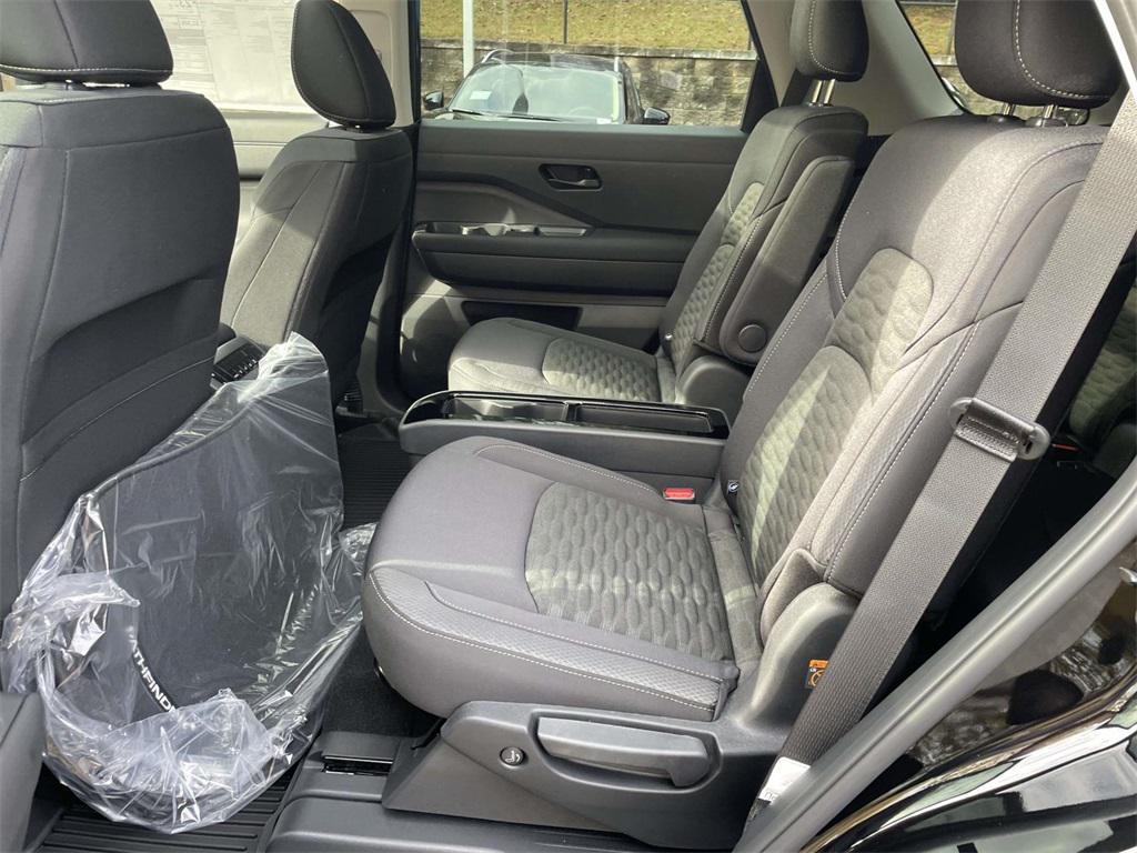 new 2025 Nissan Pathfinder car, priced at $34,983