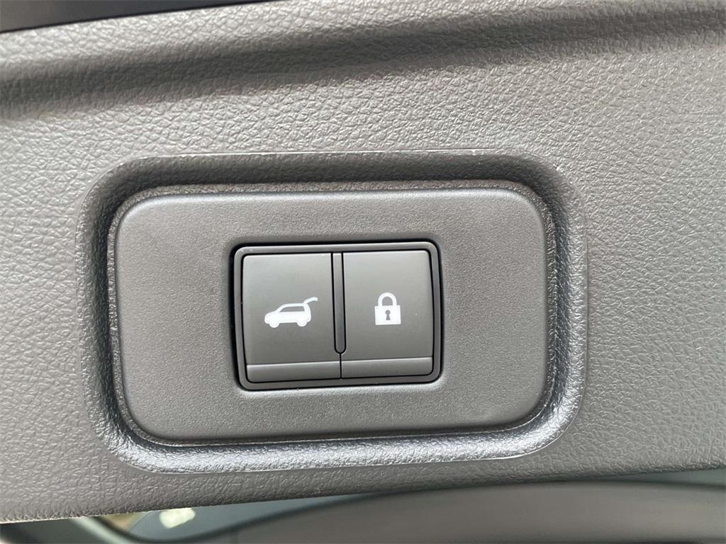 new 2025 Nissan Pathfinder car, priced at $34,983