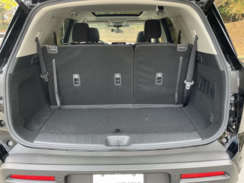 new 2025 Nissan Pathfinder car, priced at $34,983