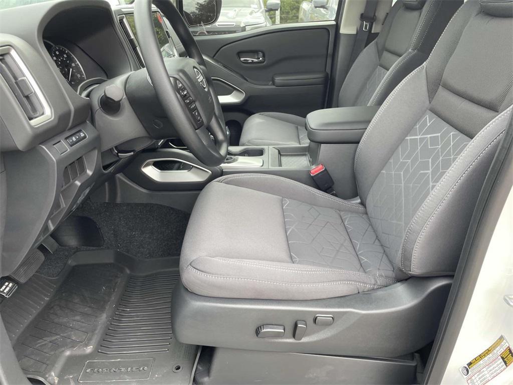 new 2025 Nissan Frontier car, priced at $33,024