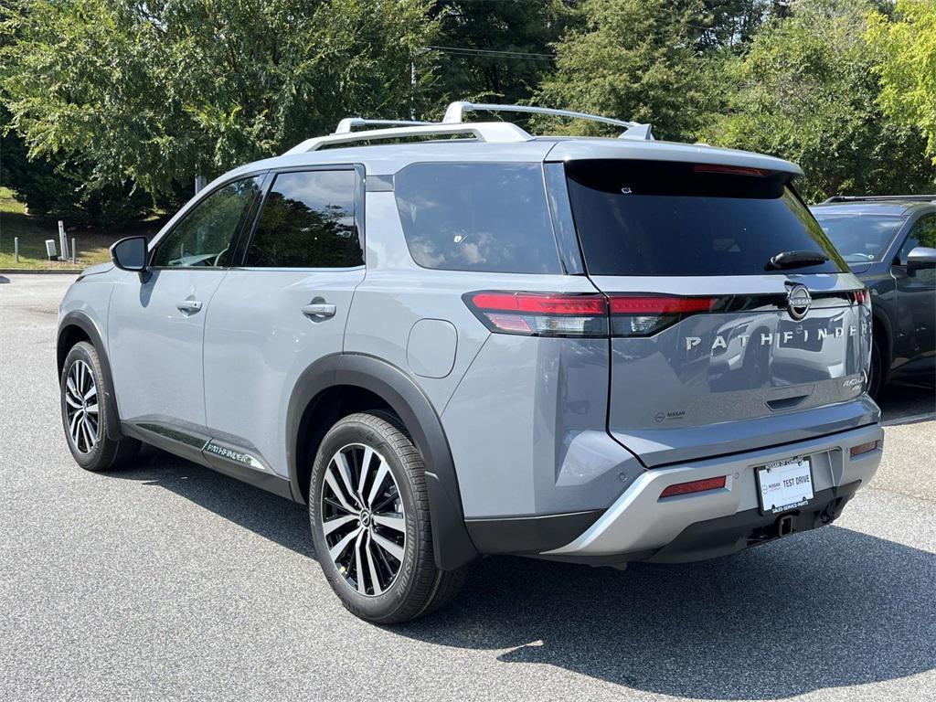 new 2025 Nissan Pathfinder car, priced at $44,732