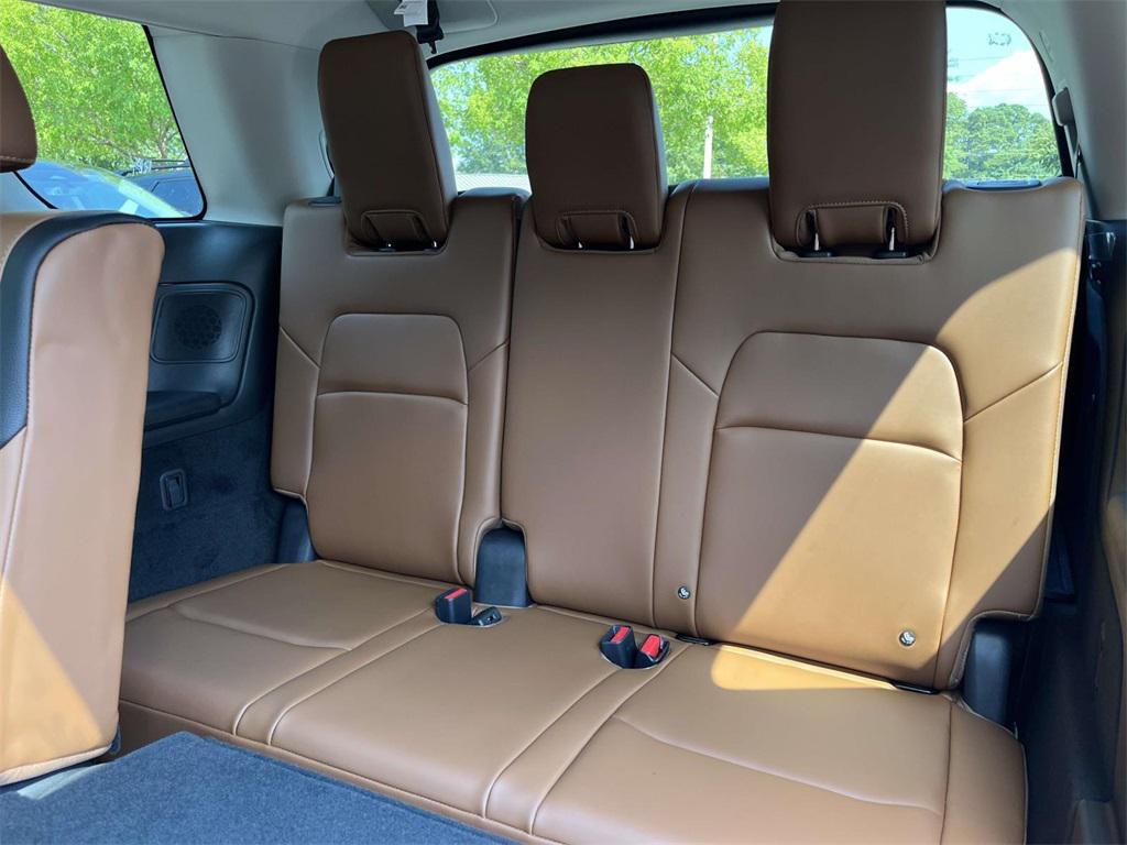 new 2025 Nissan Pathfinder car, priced at $44,732
