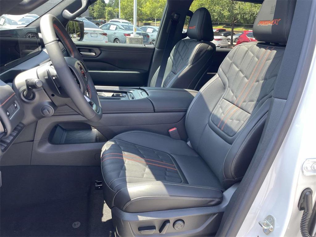 new 2025 Nissan Armada car, priced at $73,620