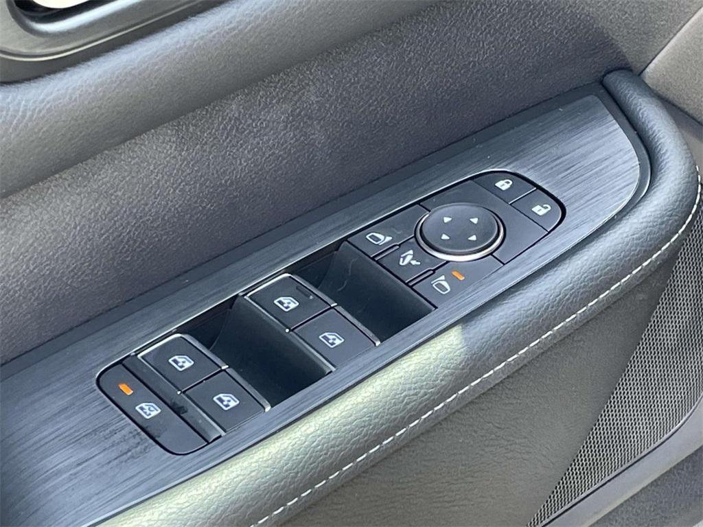 new 2025 Nissan Armada car, priced at $73,620