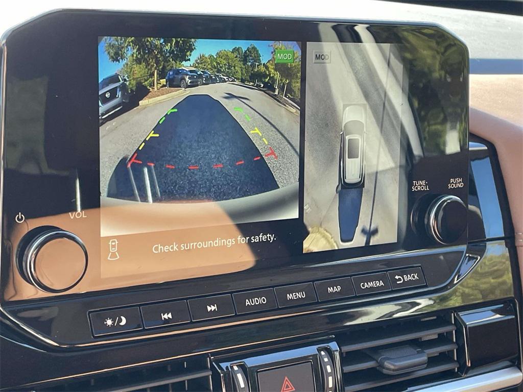 new 2025 Nissan Pathfinder car, priced at $42,656