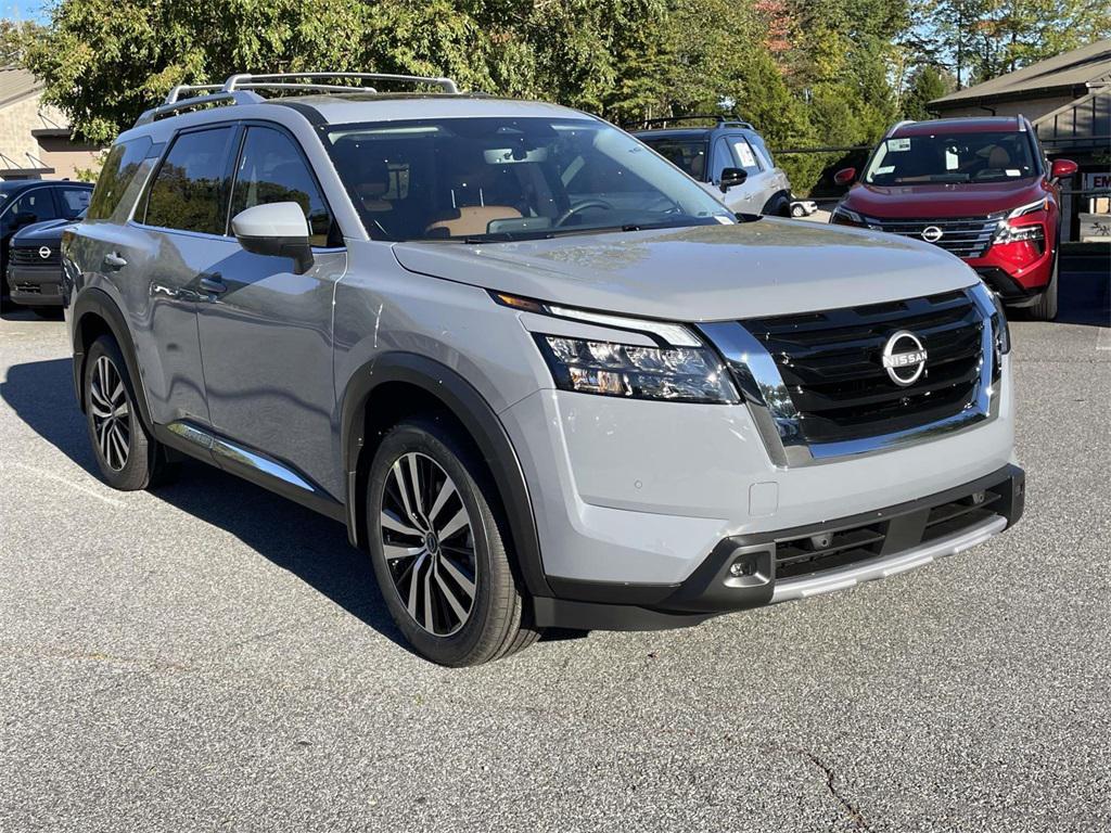 new 2025 Nissan Pathfinder car, priced at $42,656