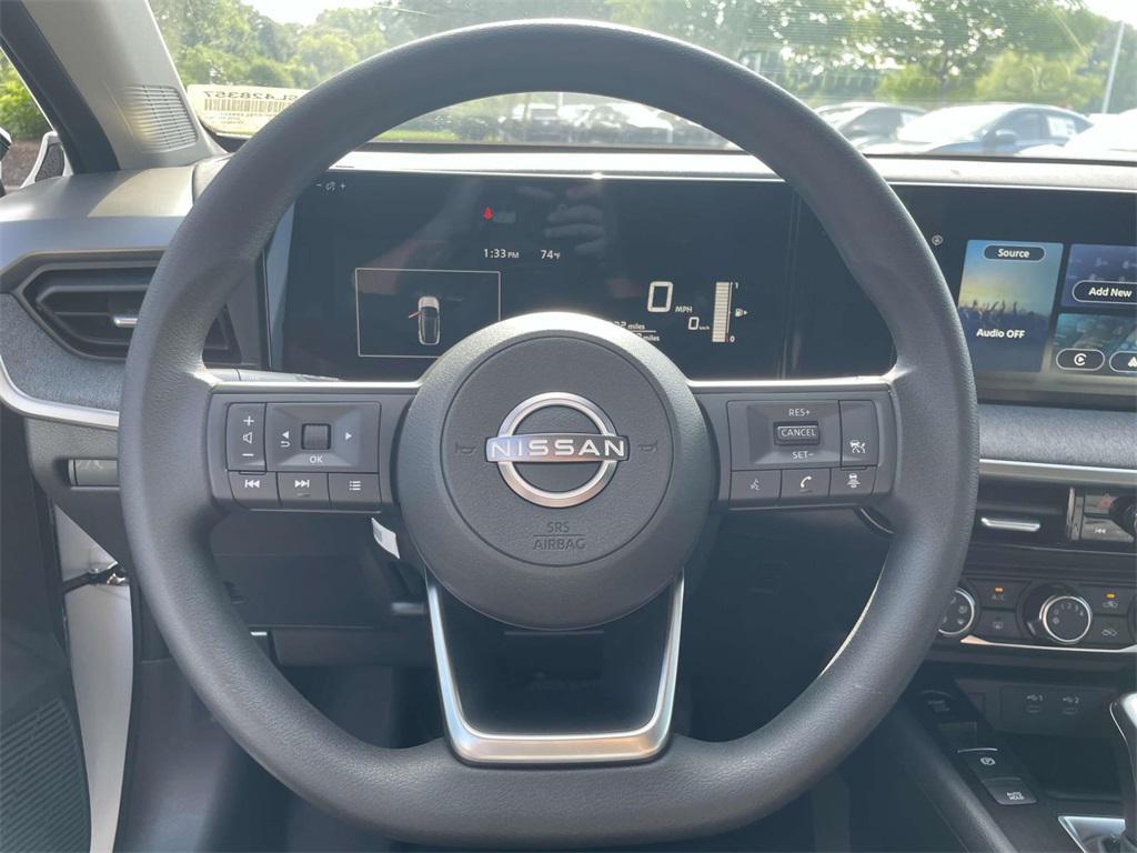 new 2025 Nissan Kicks car, priced at $23,031