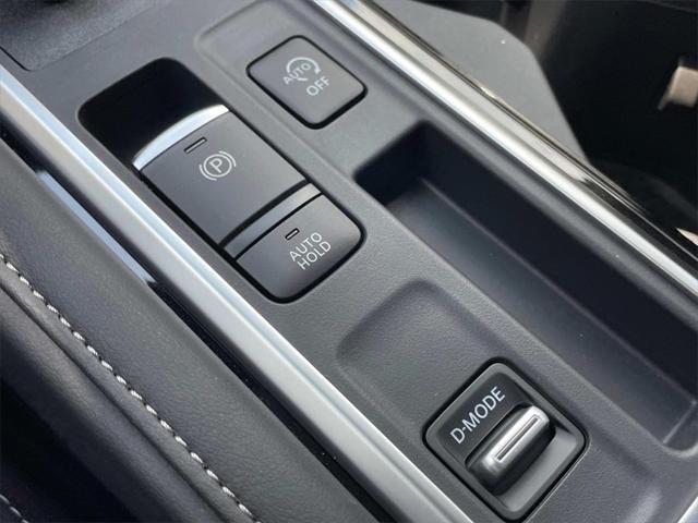 new 2025 Nissan Pathfinder car, priced at $36,275