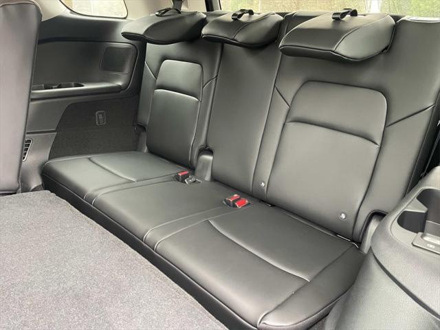 new 2025 Nissan Pathfinder car, priced at $50,339