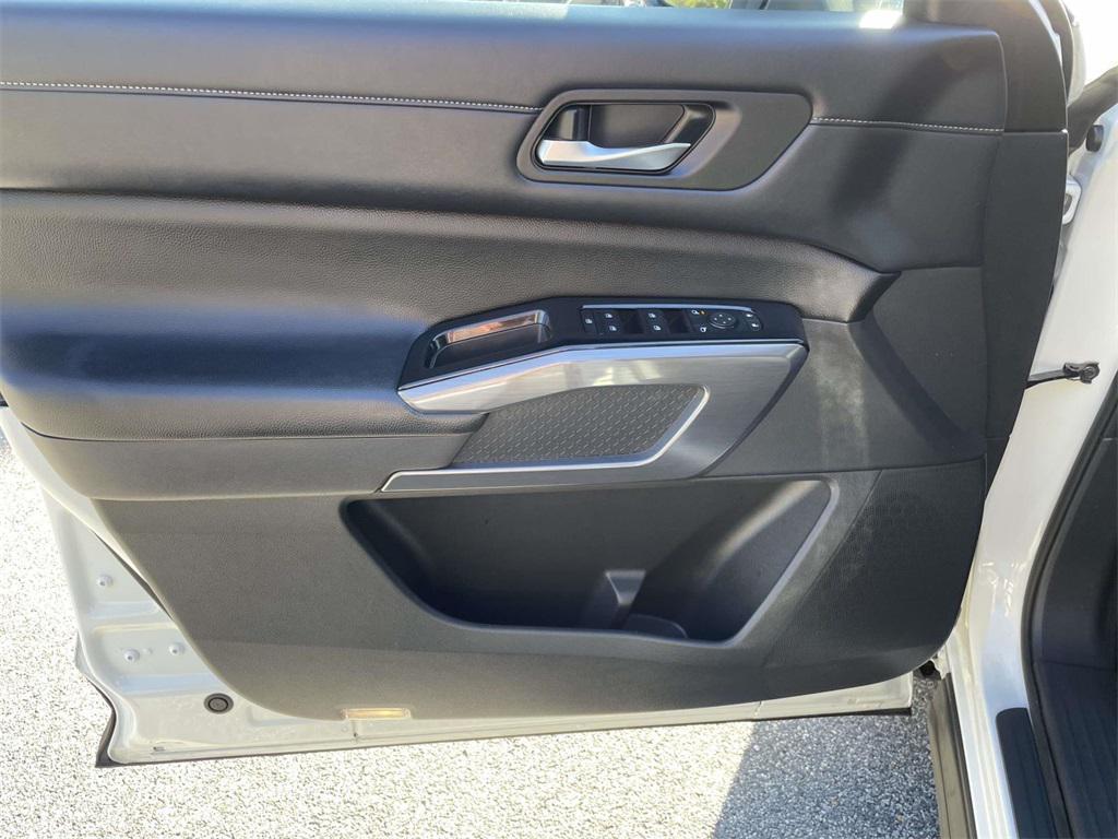 used 2022 Nissan Pathfinder car, priced at $28,854