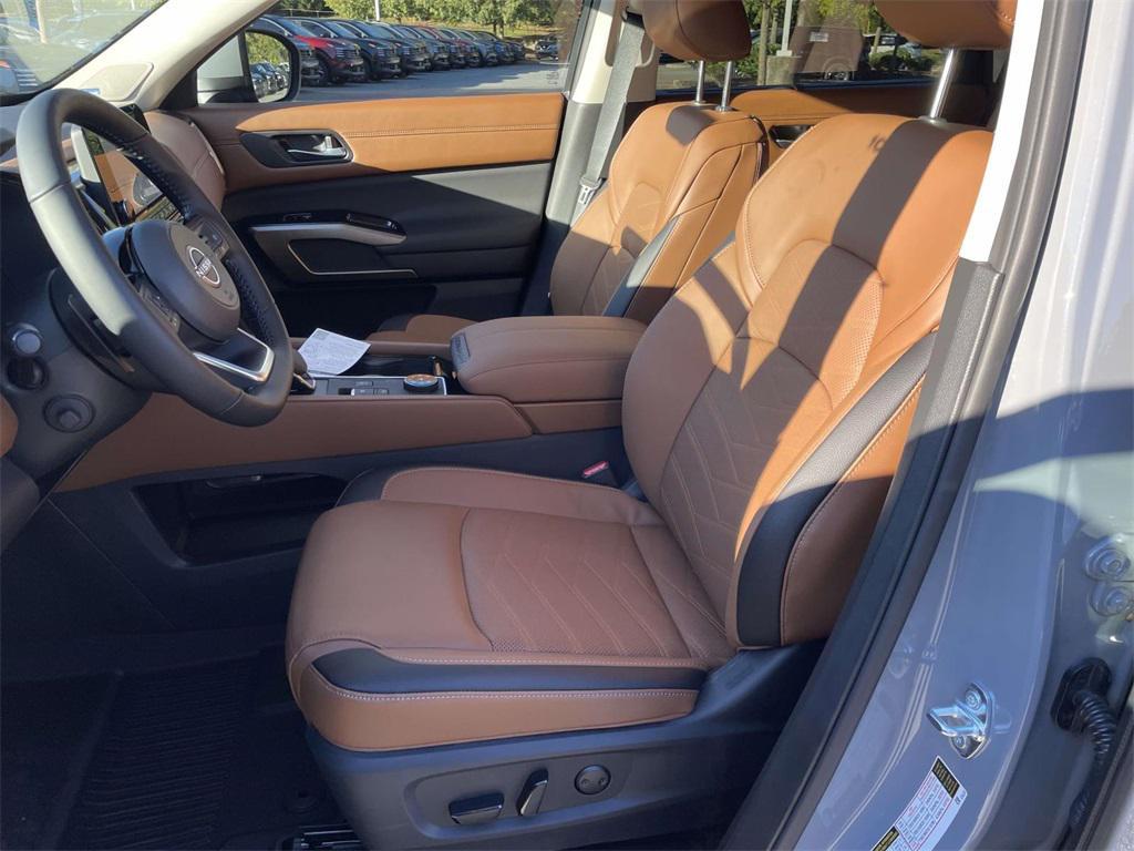 new 2025 Nissan Pathfinder car, priced at $44,241