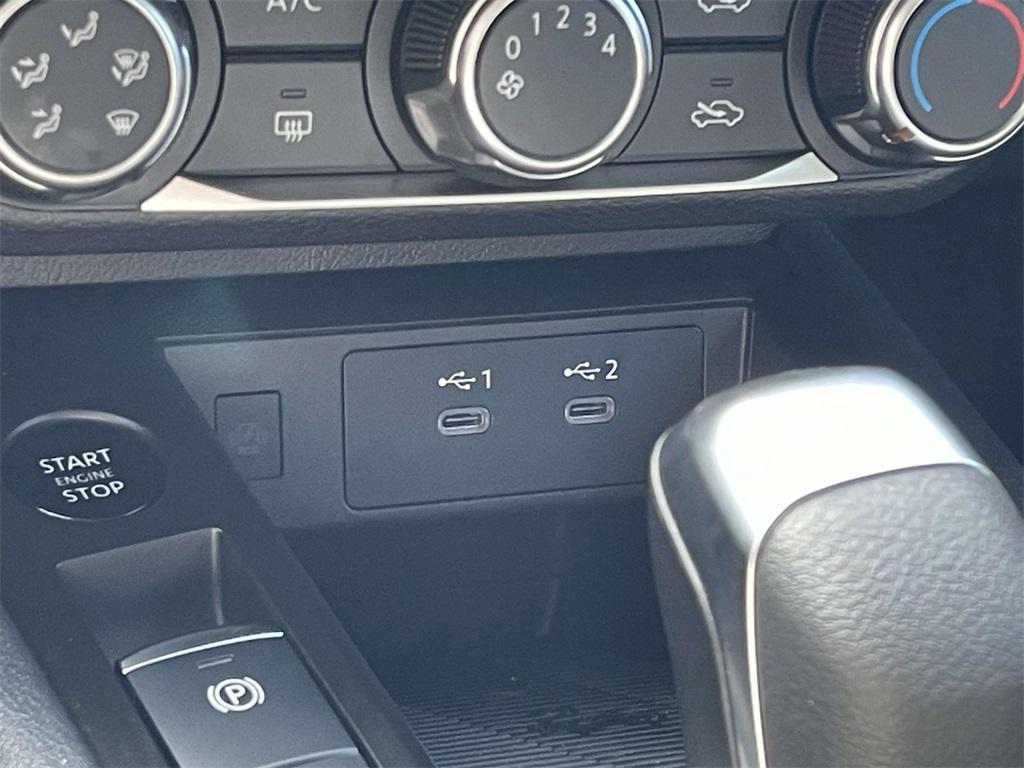 new 2025 Nissan Kicks car, priced at $23,894