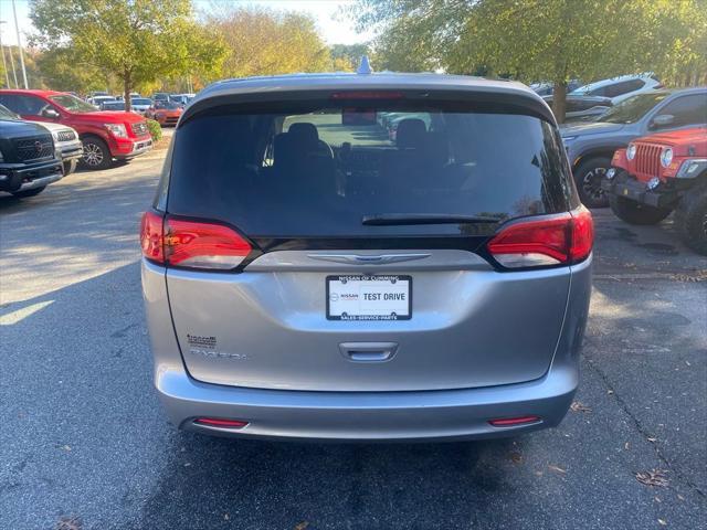 used 2017 Chrysler Pacifica car, priced at $15,998