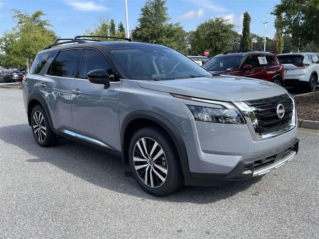 new 2025 Nissan Pathfinder car, priced at $43,084