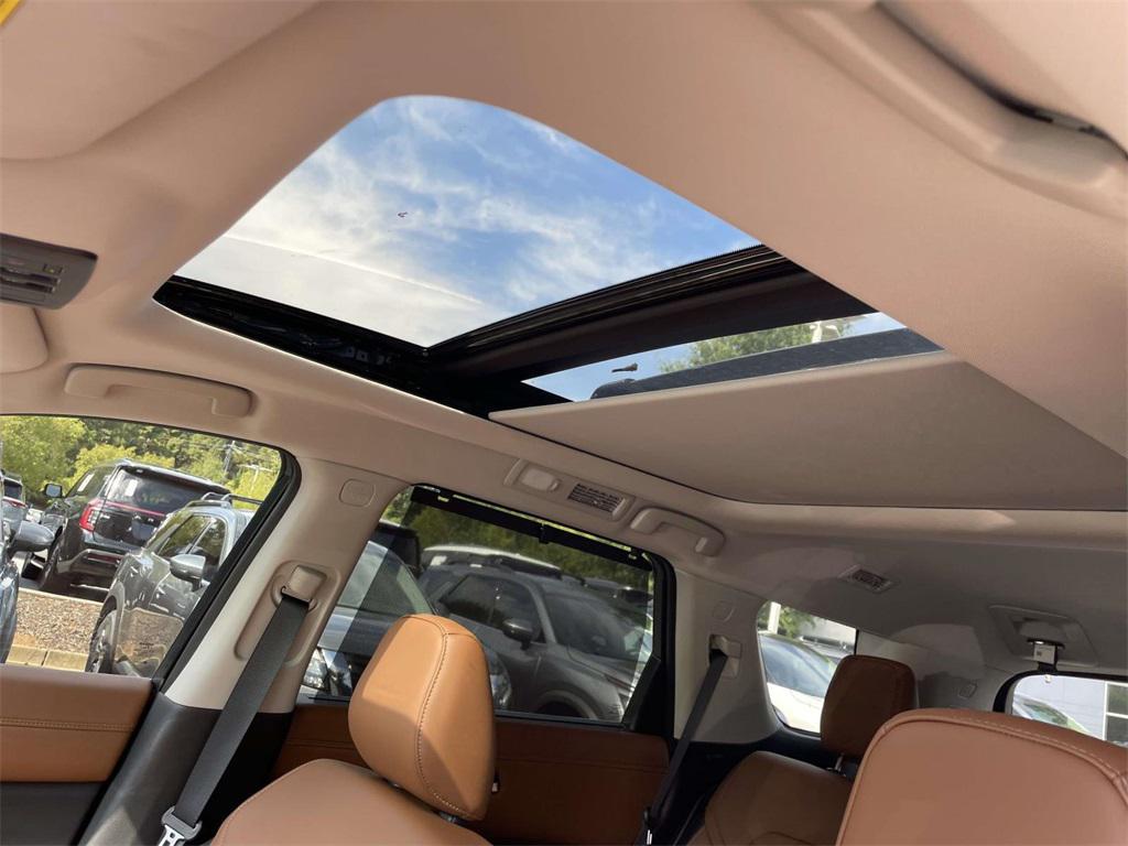 new 2025 Nissan Pathfinder car, priced at $43,084