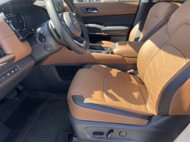 new 2025 Nissan Pathfinder car, priced at $49,382