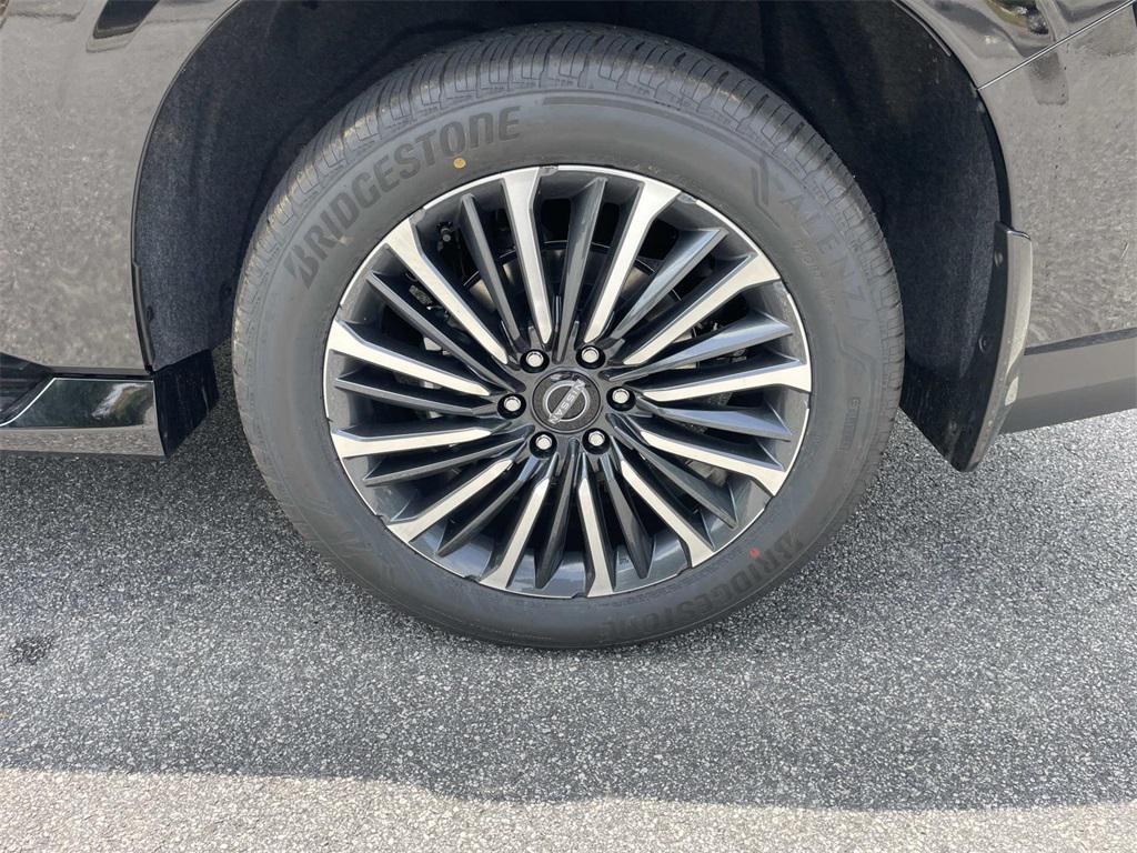 new 2025 Nissan Armada car, priced at $76,011