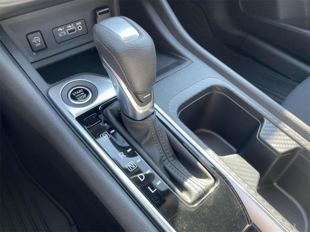 new 2025 Nissan Sentra car, priced at $22,051