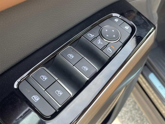 new 2025 Nissan Pathfinder car, priced at $50,776
