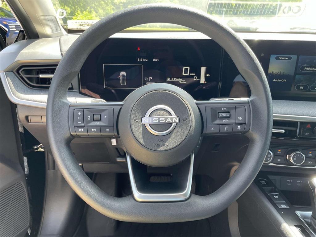 new 2025 Nissan Kicks car, priced at $23,746