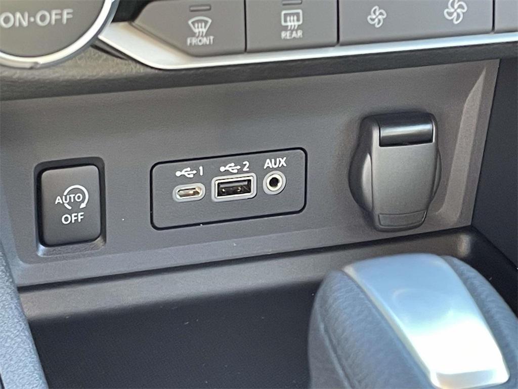 new 2025 Nissan Sentra car, priced at $18,961