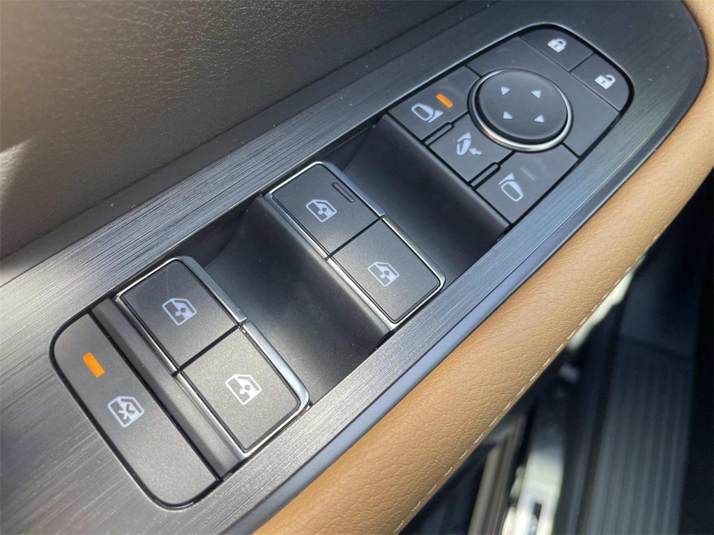 new 2025 Nissan Armada car, priced at $78,082