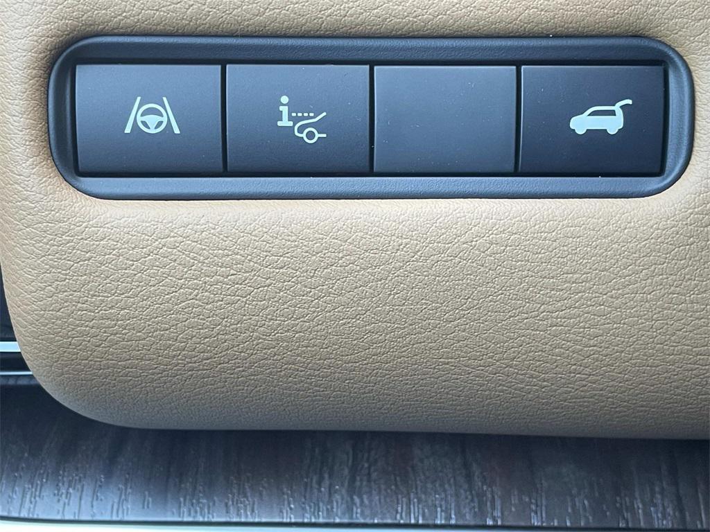 new 2025 Nissan Armada car, priced at $78,082