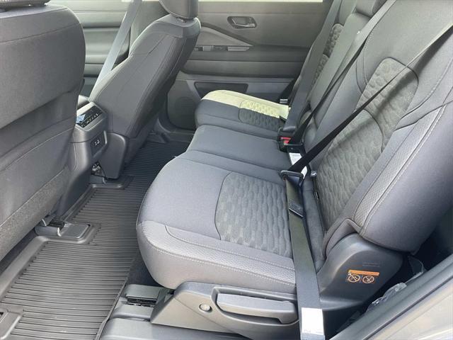 new 2025 Nissan Pathfinder car, priced at $36,275