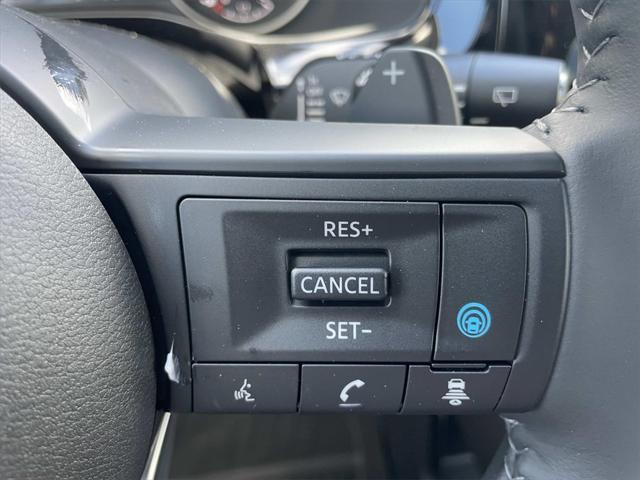 new 2025 Nissan Pathfinder car, priced at $36,275