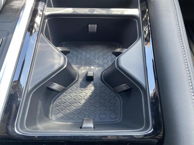 new 2025 Nissan Pathfinder car, priced at $36,275