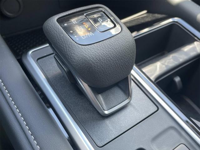 new 2025 Nissan Pathfinder car, priced at $36,275