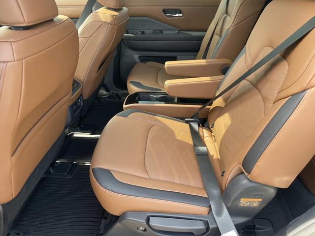 new 2025 Nissan Pathfinder car, priced at $49,793