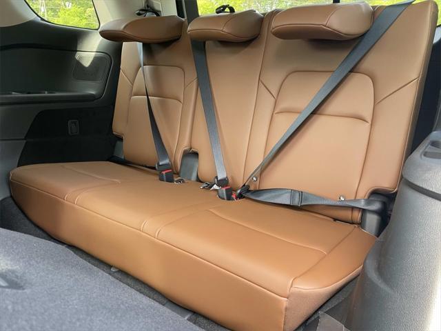 new 2025 Nissan Pathfinder car, priced at $49,793