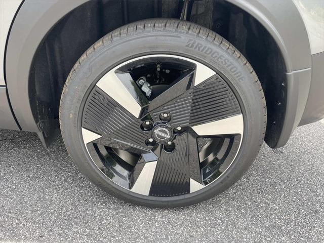 new 2025 Nissan Kicks car, priced at $29,562