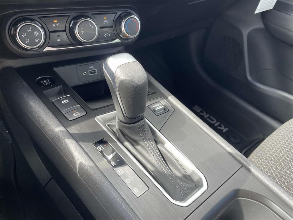 new 2025 Nissan Kicks car, priced at $22,106