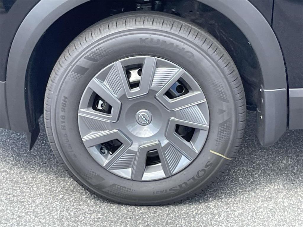 new 2025 Nissan Kicks car, priced at $22,106