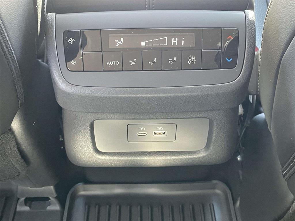 new 2025 Nissan Pathfinder car, priced at $38,467